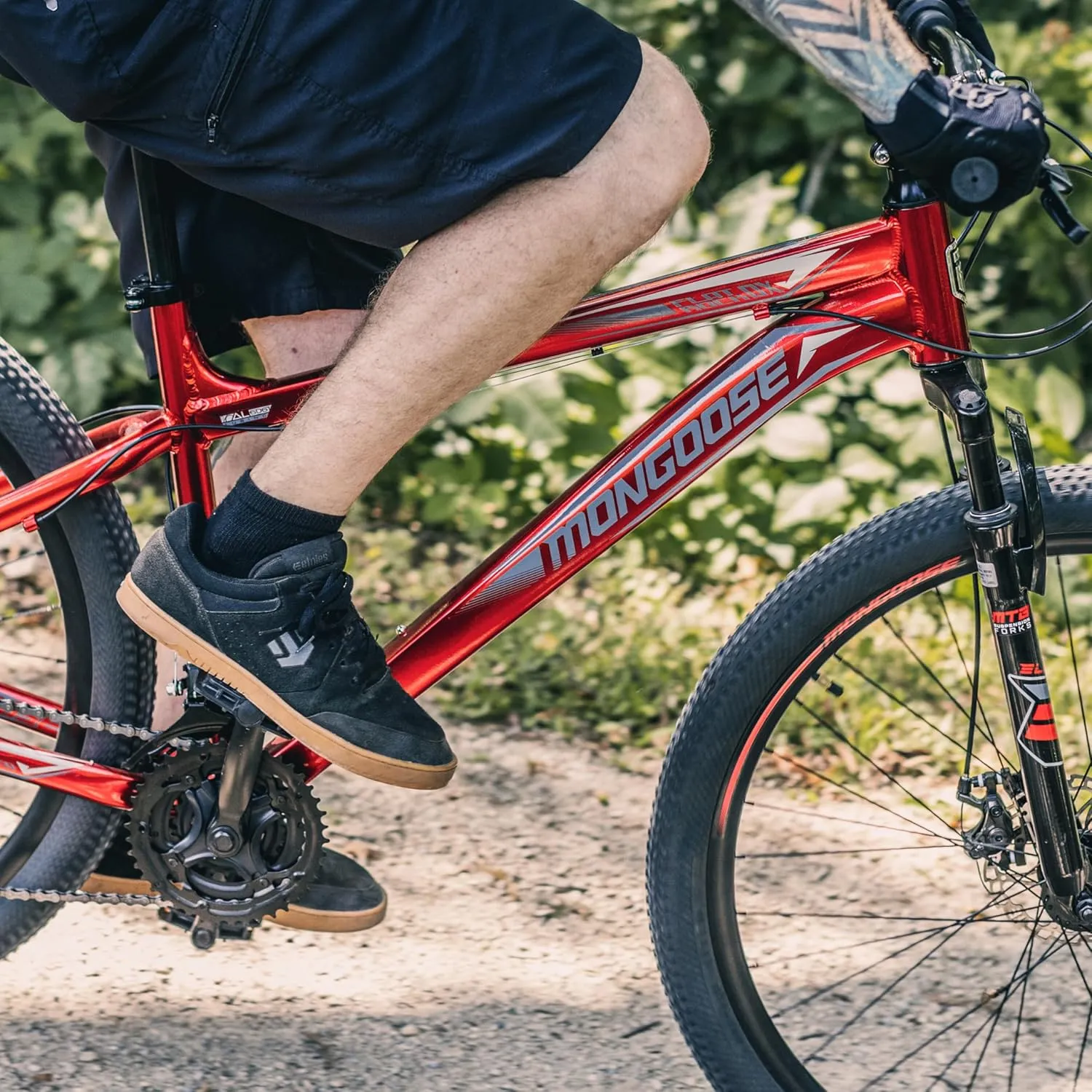 Mongoose Flatrock 21-Speed Hardtail Mountain Bike, 24 to 29-Inch Wheels, for Men Women Boys and Girls, Front Suspension, 14.5 to 18-Inch Aluminum Frame Options